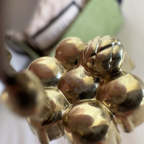 NEW GUCCI Pearl Earrings Interlocking Gold Clip On Type Logo Engraved 2cm x 2cm - Picture 5 of 10